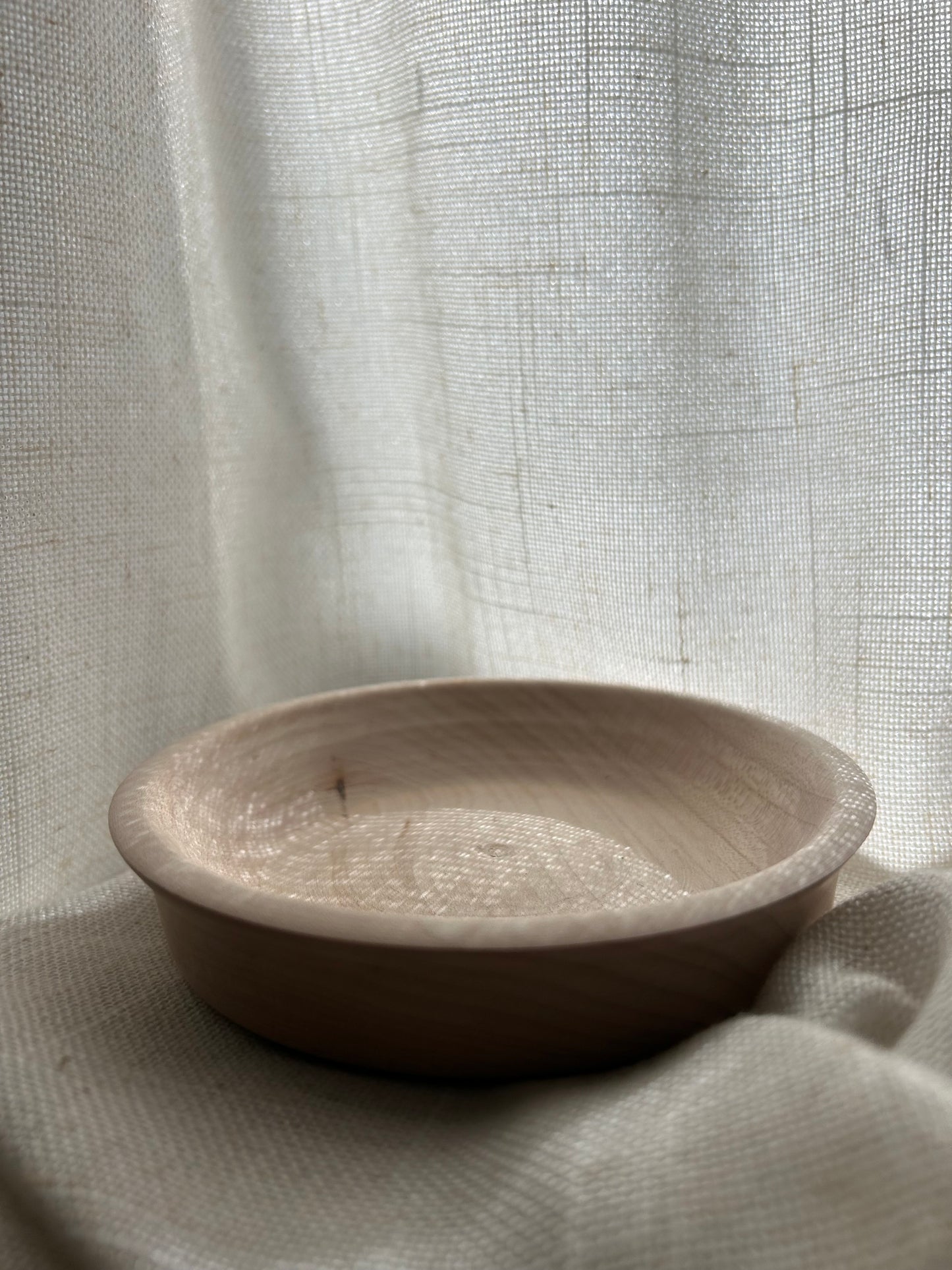 La Cascara shallow dish